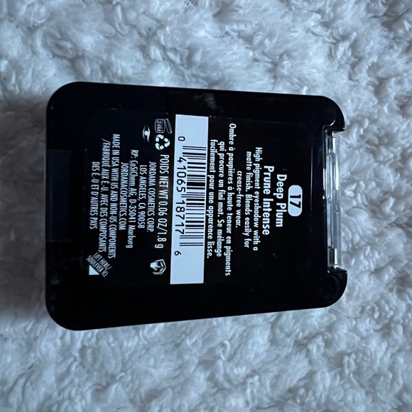 Jordana eyeshadow - Picture 3 of 3